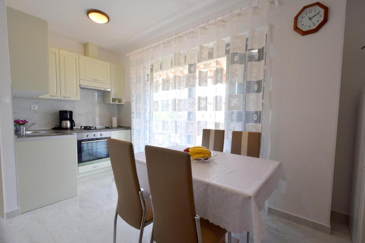 Apartment Biserka Malinska Εξωτερικό φωτογραφία
