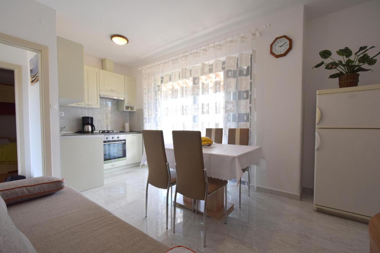 Apartment Biserka Malinska Εξωτερικό φωτογραφία