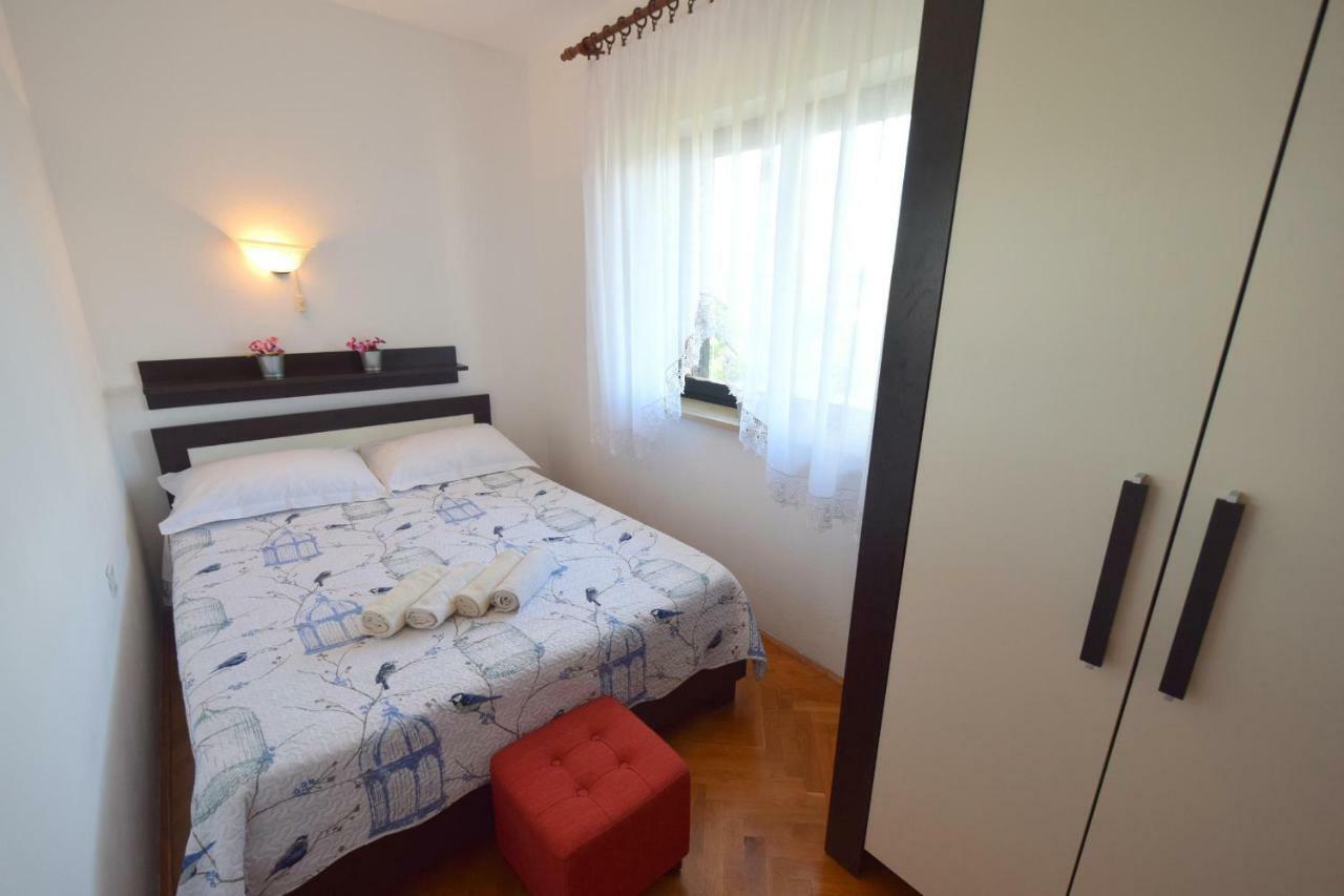 Apartment Biserka Malinska Εξωτερικό φωτογραφία